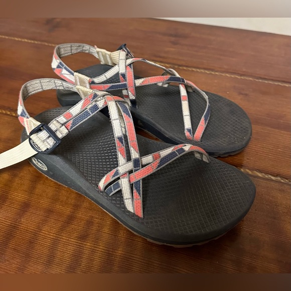 Women’s Chaco’s Size 10 - Picture 3 of 9